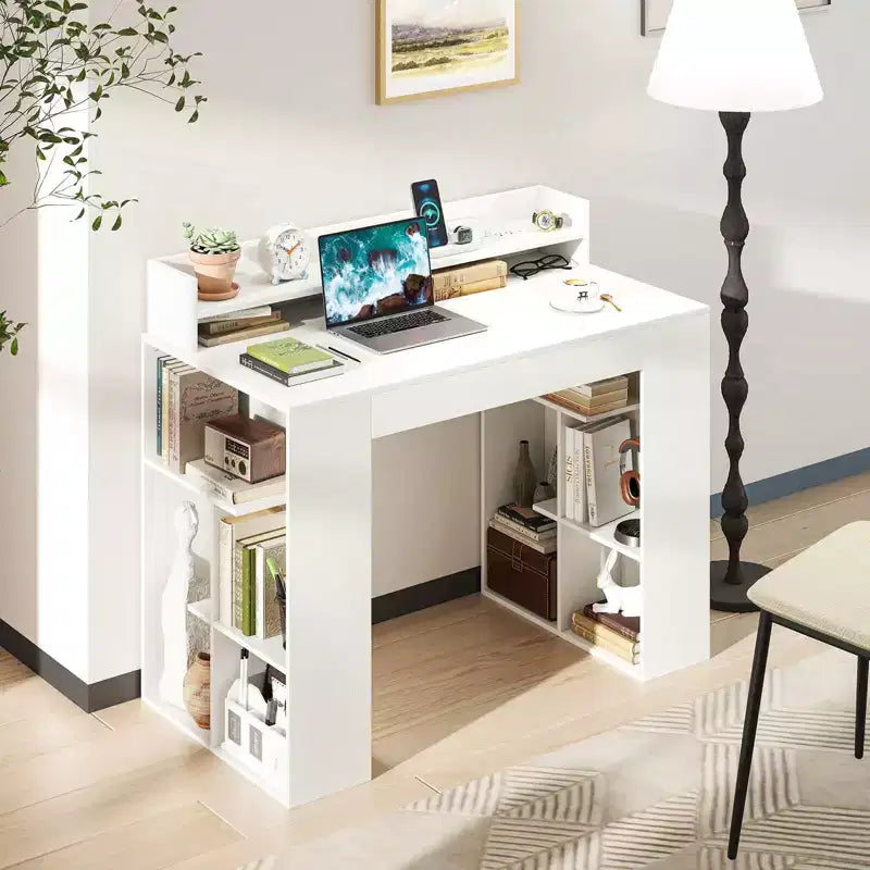 Scrivania da ufficio 109 cm con prese elettriche, ripiano per monitor, libreria e foro passacavo