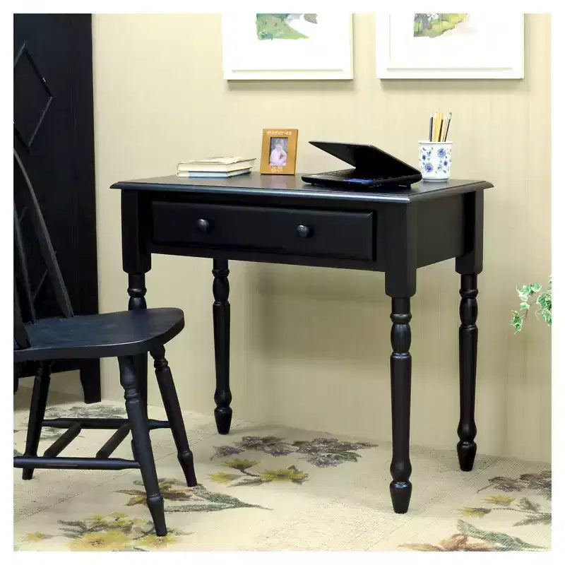 Scrivania Eleanor Wood con cassetti