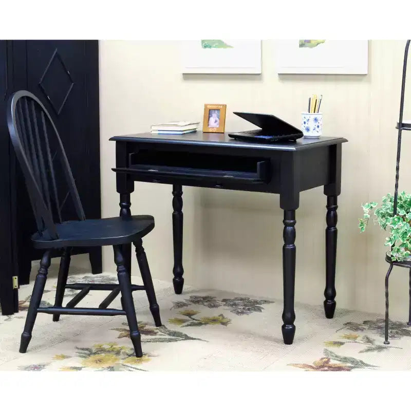 Scrivania Eleanor Wood con cassetti